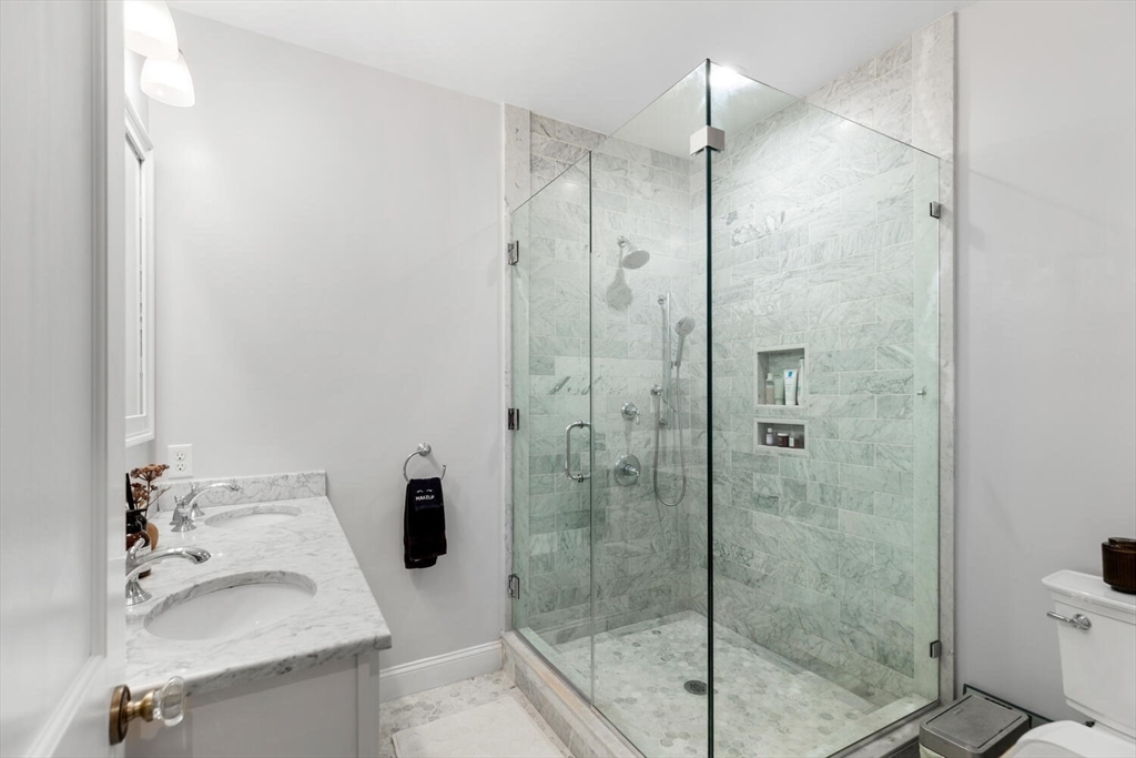 565 Massachusetts Ave, South End