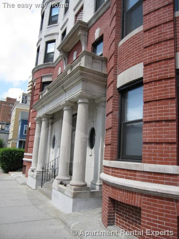 881 Massachusetts Ave, Central Square