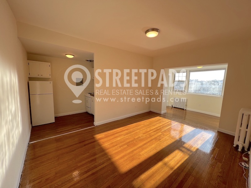 1315 Commonwealth Ave, Allston