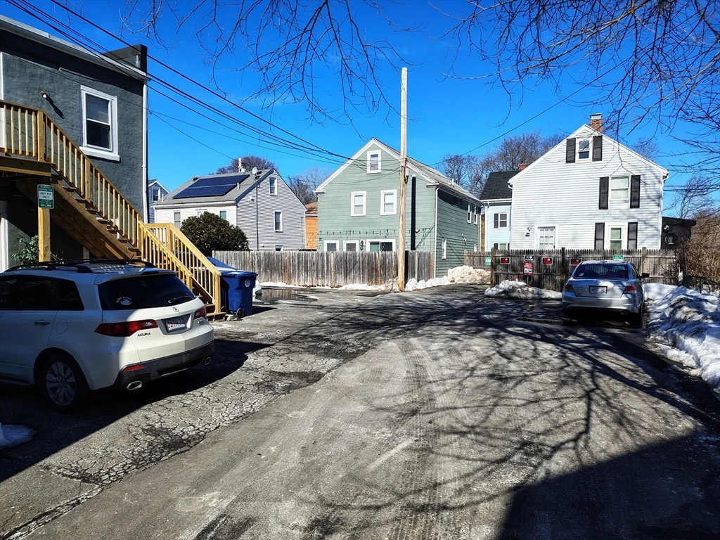 122 Boston St, Salem