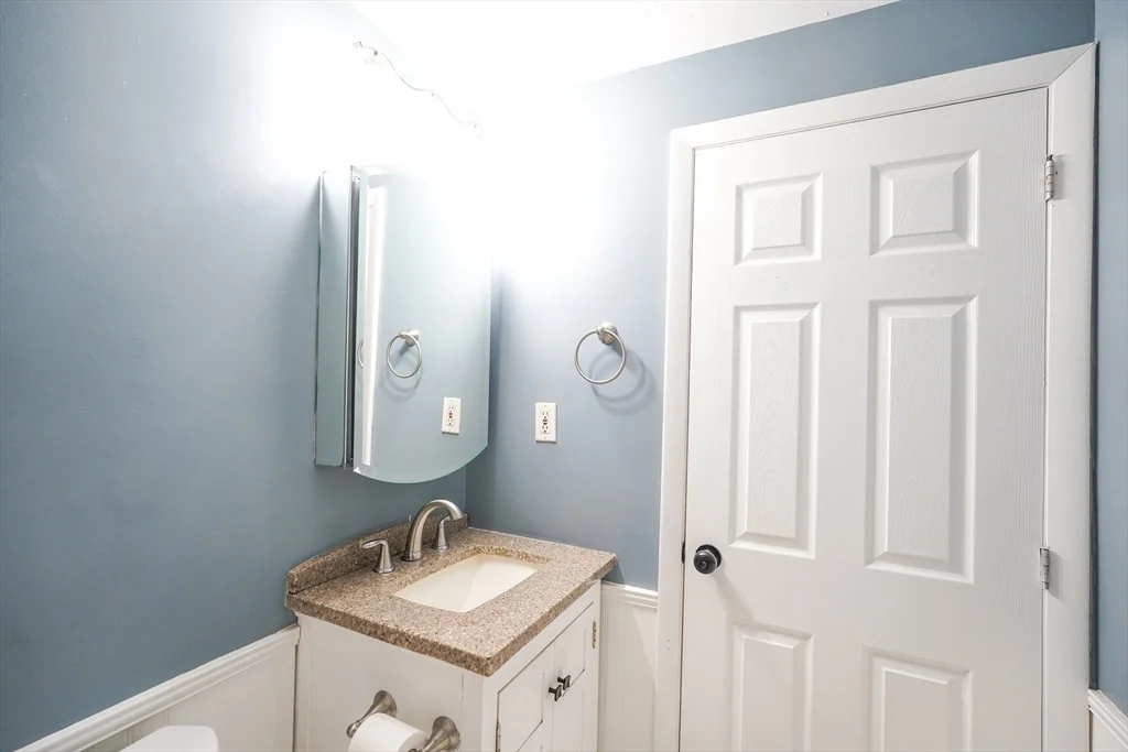40 Spring Cove Rd, Nashua