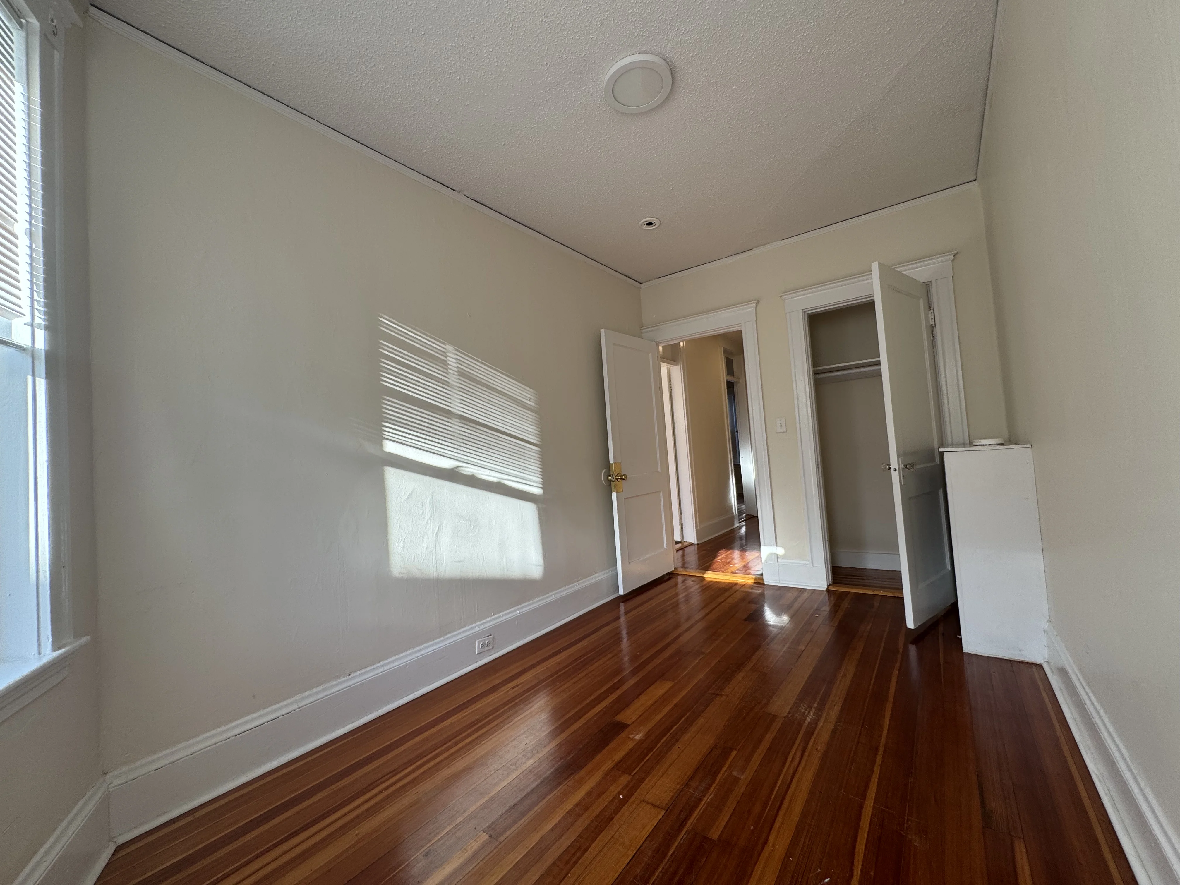 6 Barrows St, Allston