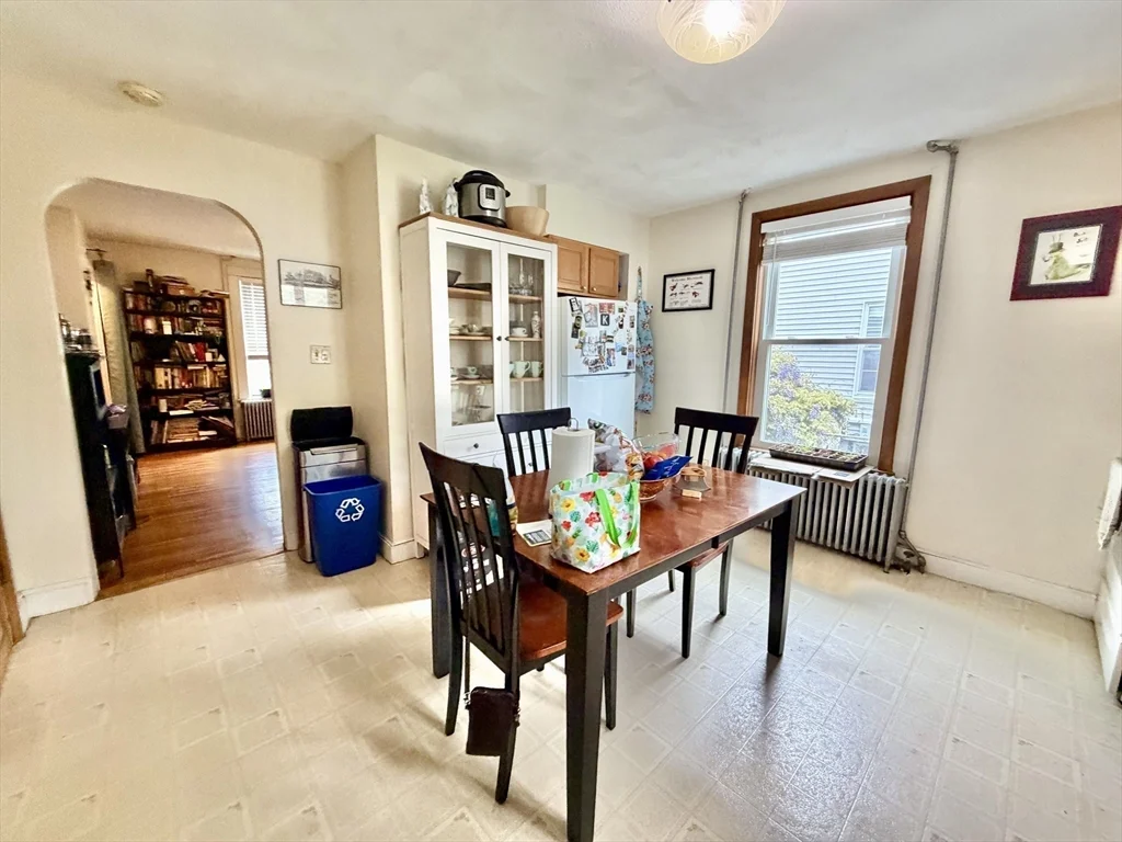 17 Clinton St, Newton