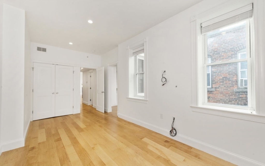 344 Hanover St, North End