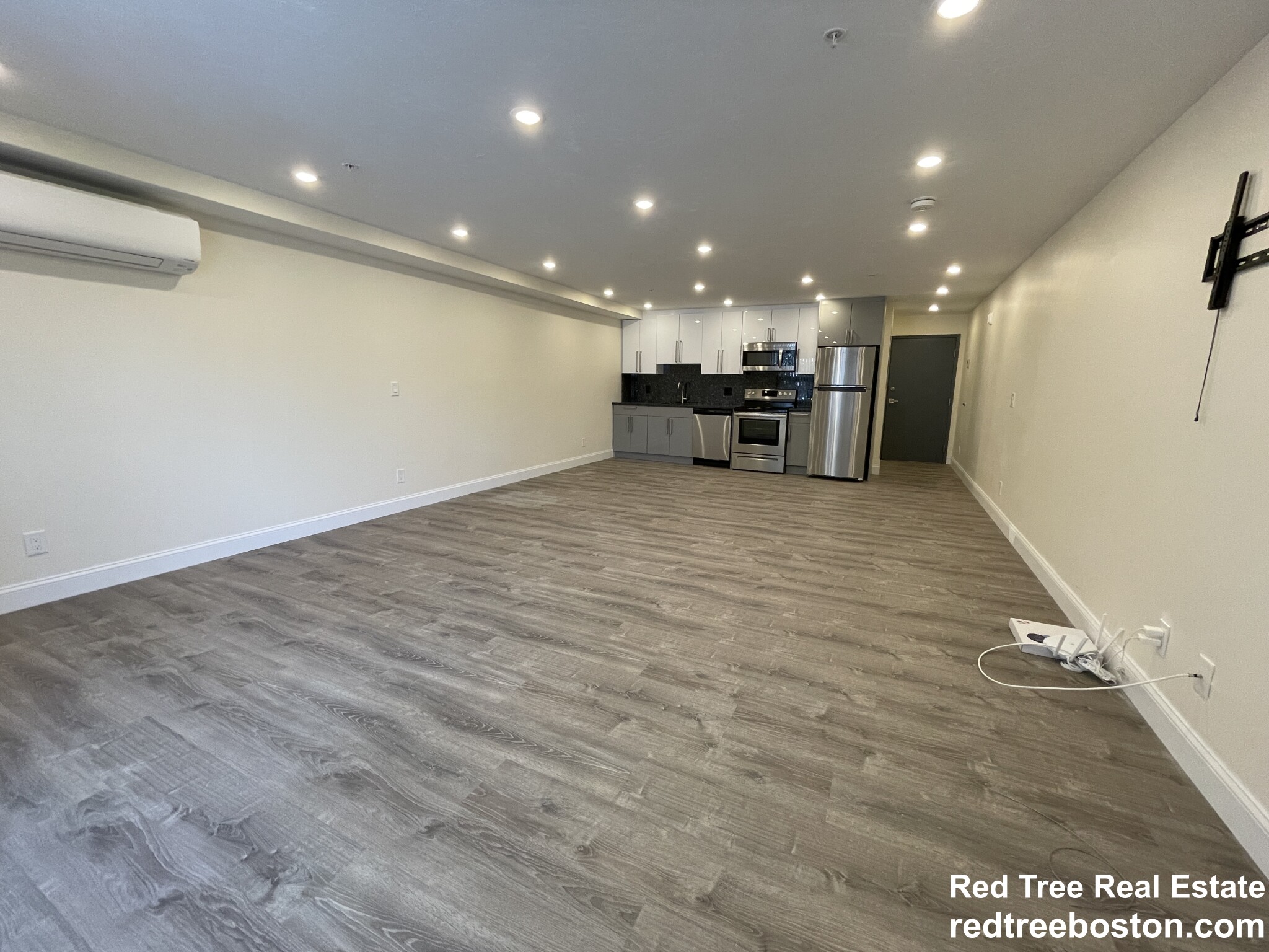 1028 Commonwealth Ave, Boston