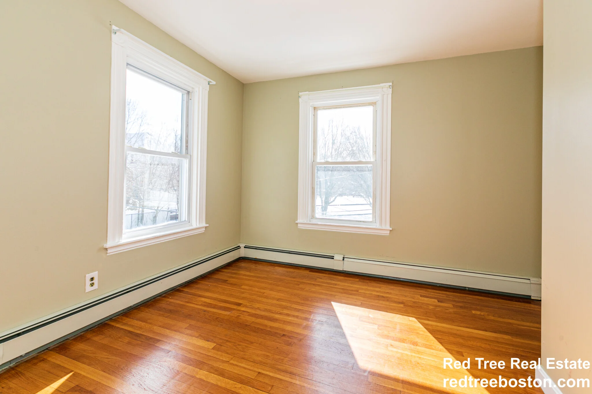 7 High Street Pl, Jamaica Plain