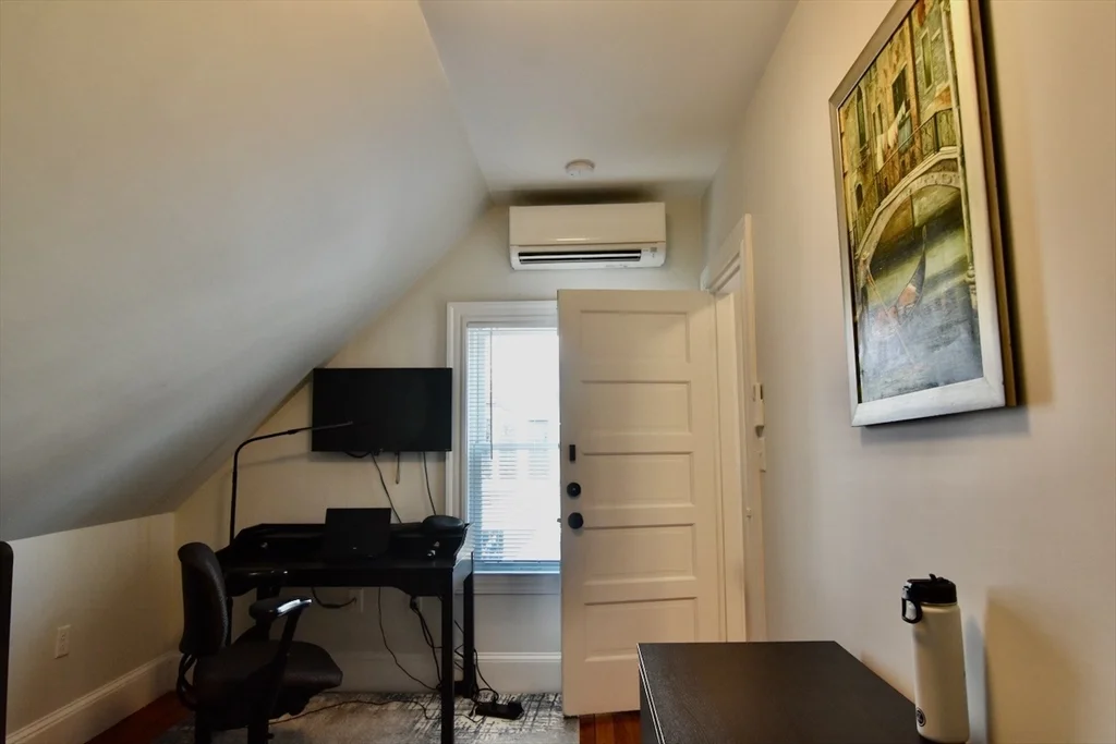 14 Castle Rock St, Dorchester