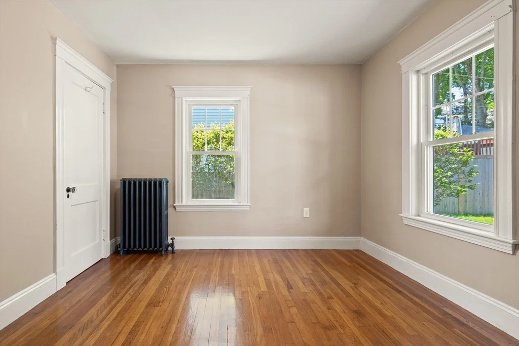 1521 Centre St, West Roxbury