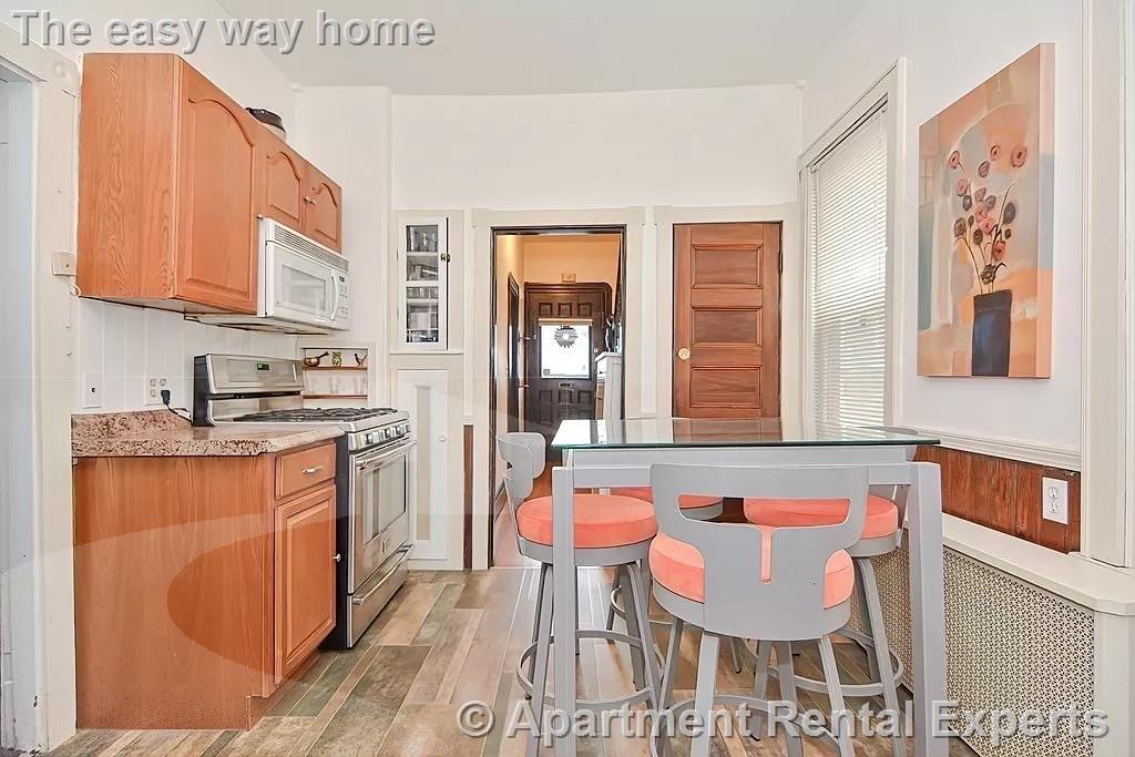 22 Dell St, East Somerville