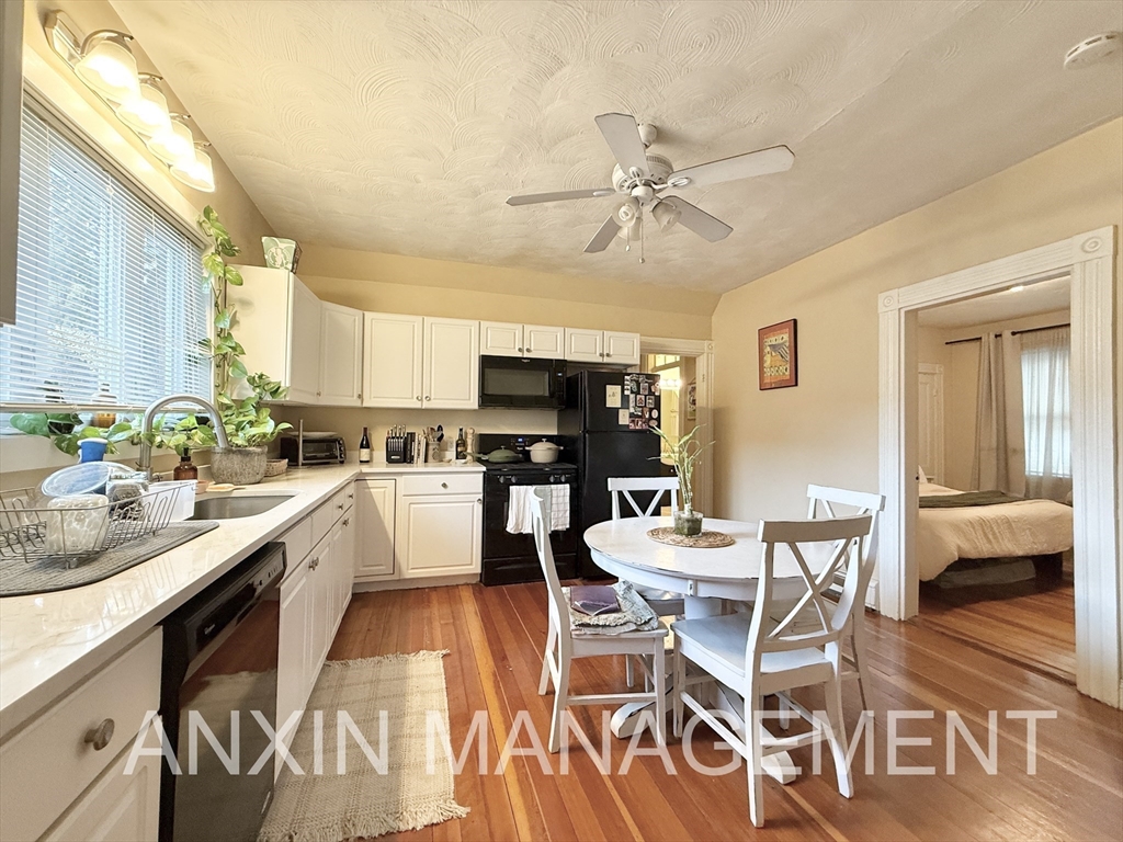 14-16 Allen St, Inman Square