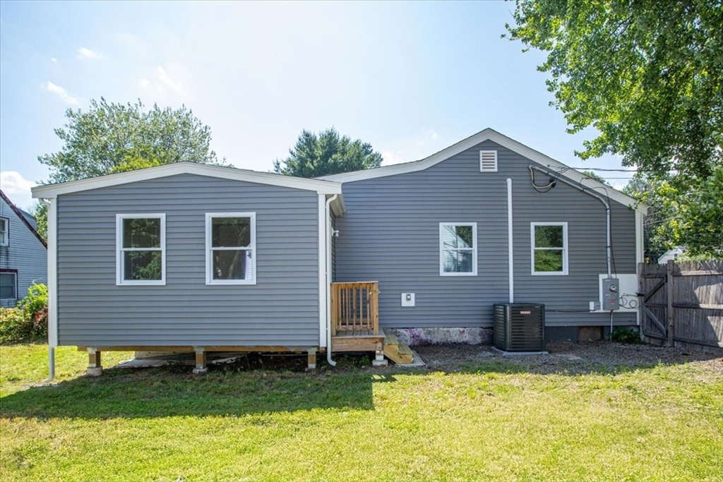 3 Cummings Cir, Randolph