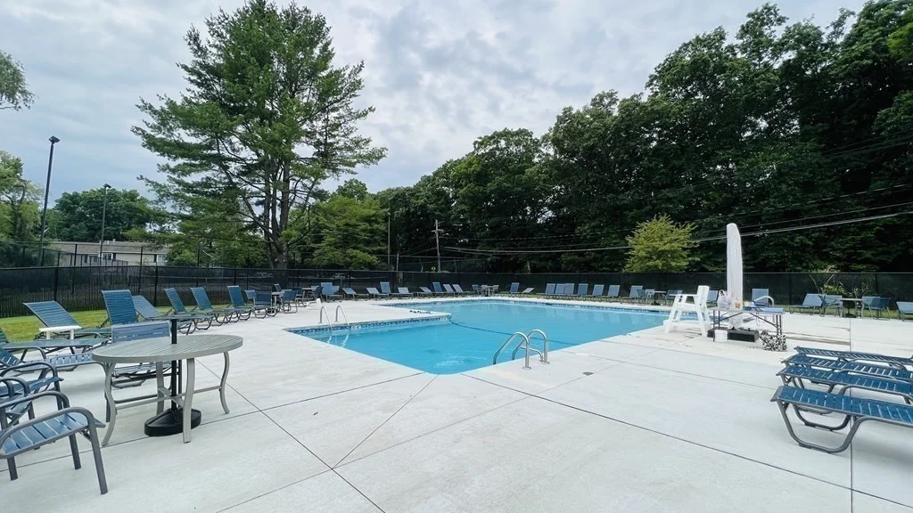 8 Village Rock Ln, Natick