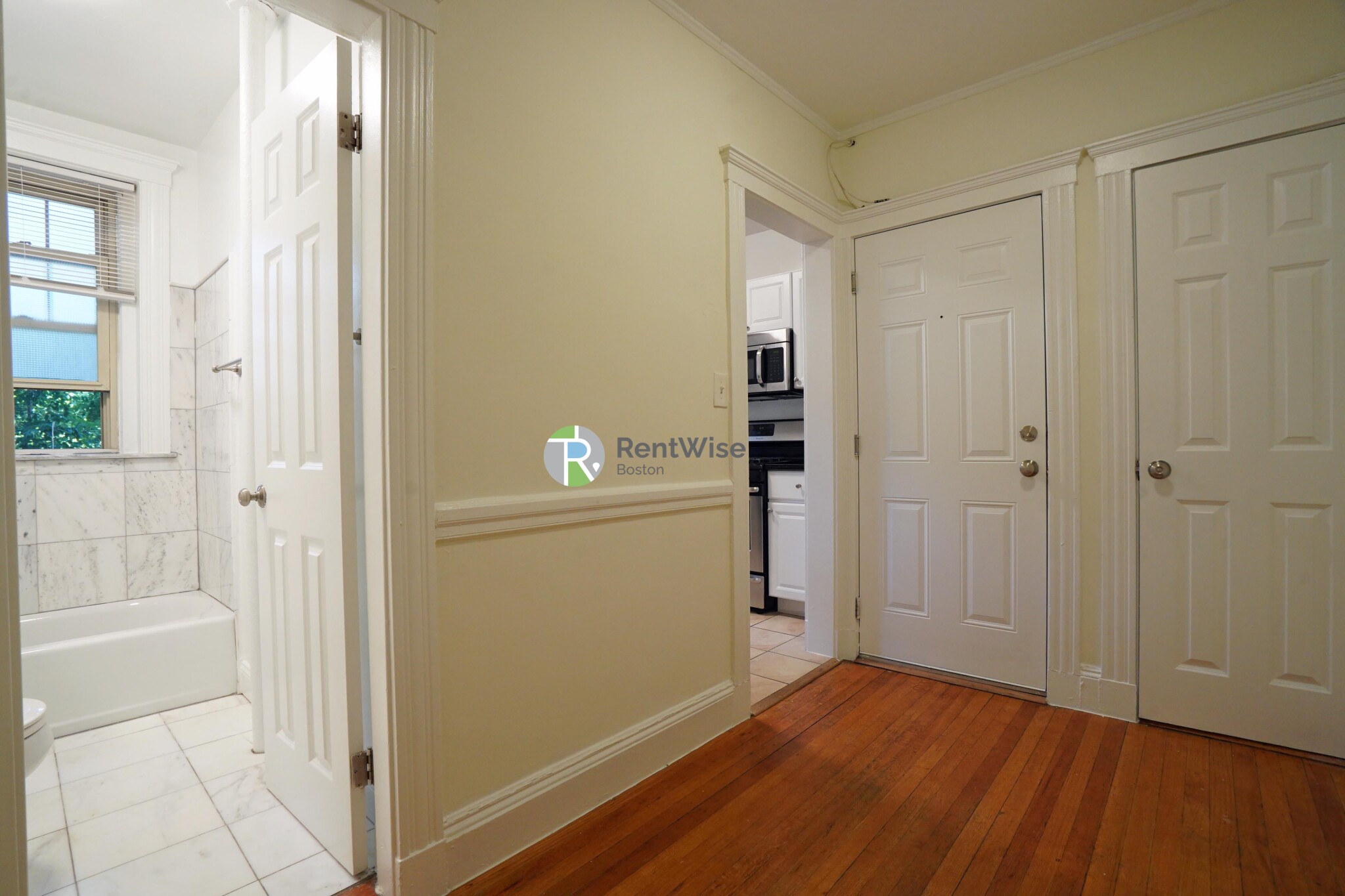 1848 Commonwealth Ave, Brighton