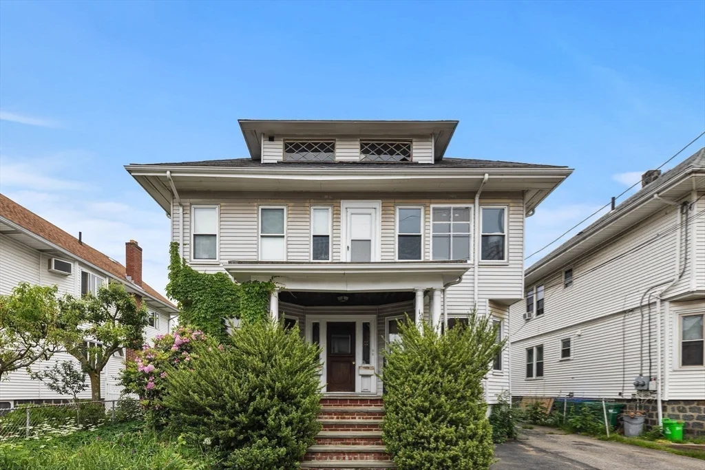 102 Harvard St, Tufts University