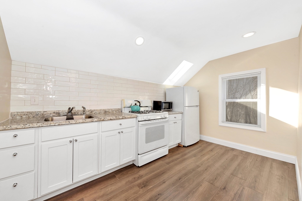 13 Boston St, South Boston