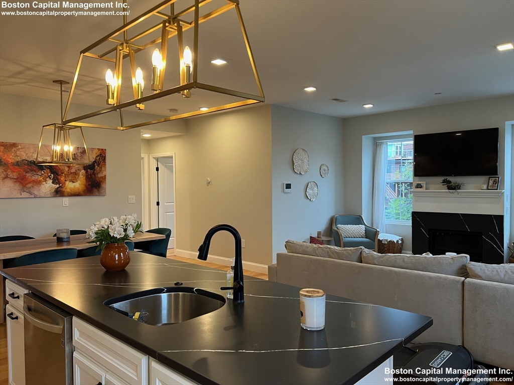 14 Williams St, Chelsea