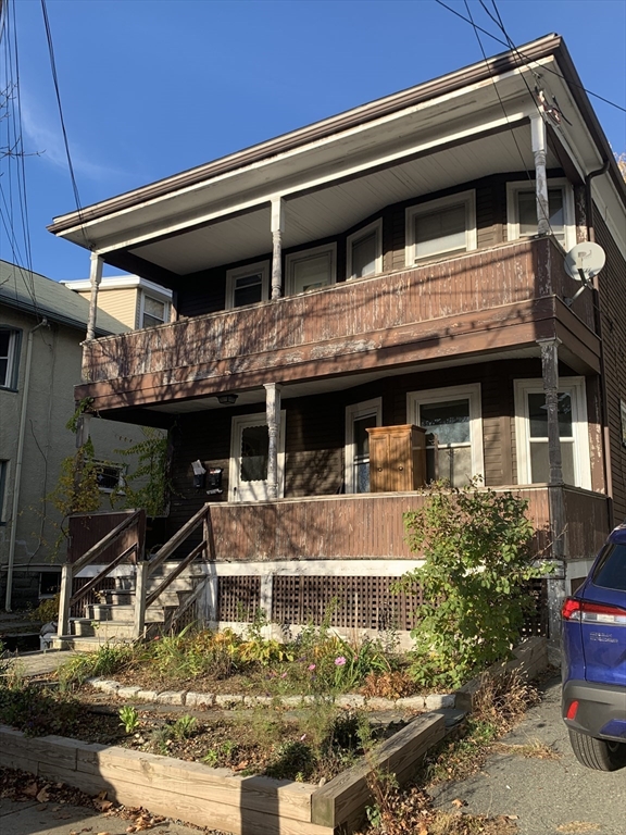 56 Bower St, West Medford