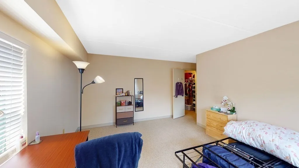 108 Peterborough St, Fenway