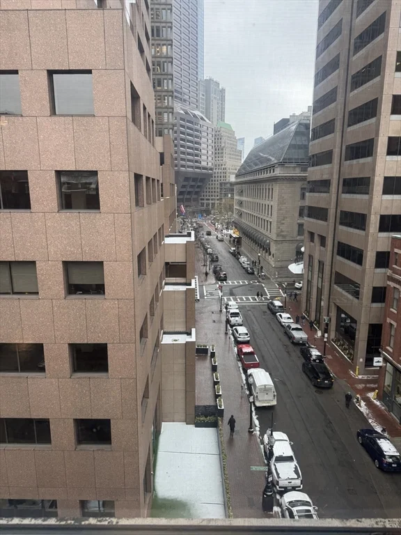 281 Franklin, Downtown