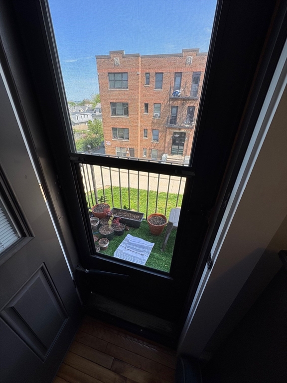 6 Sherborn Ct, South Medford