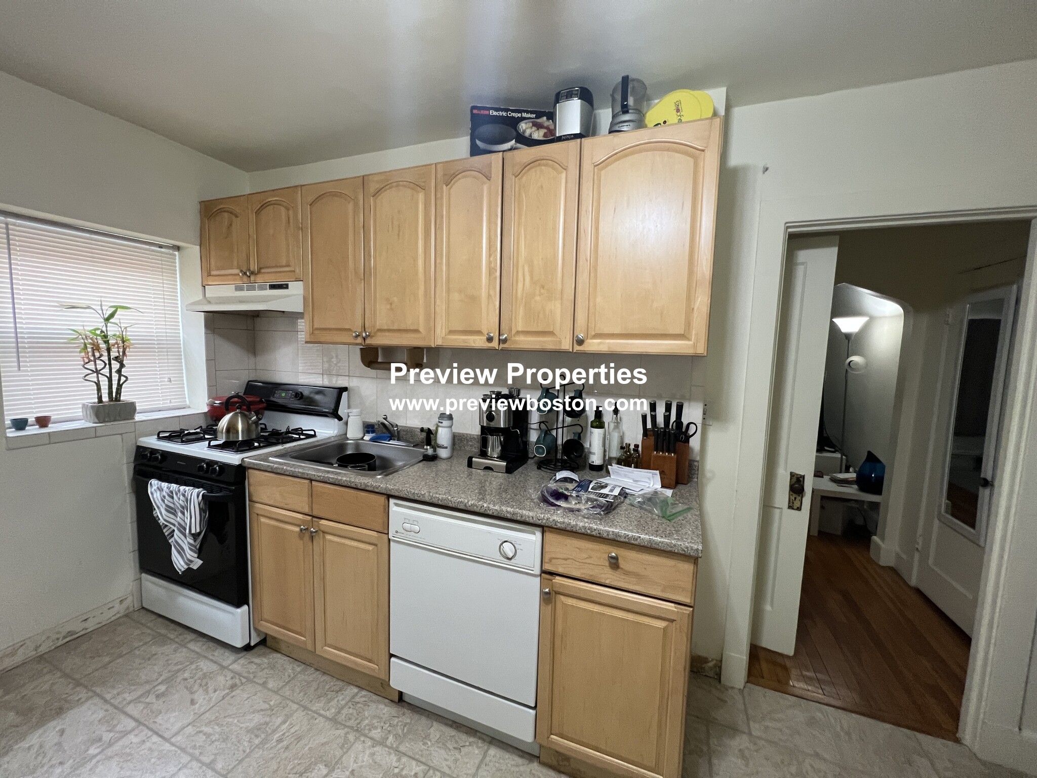 24 Brock St, Oak Square