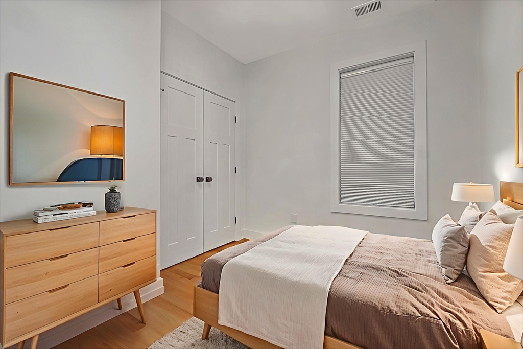 214 Havre St, East Boston