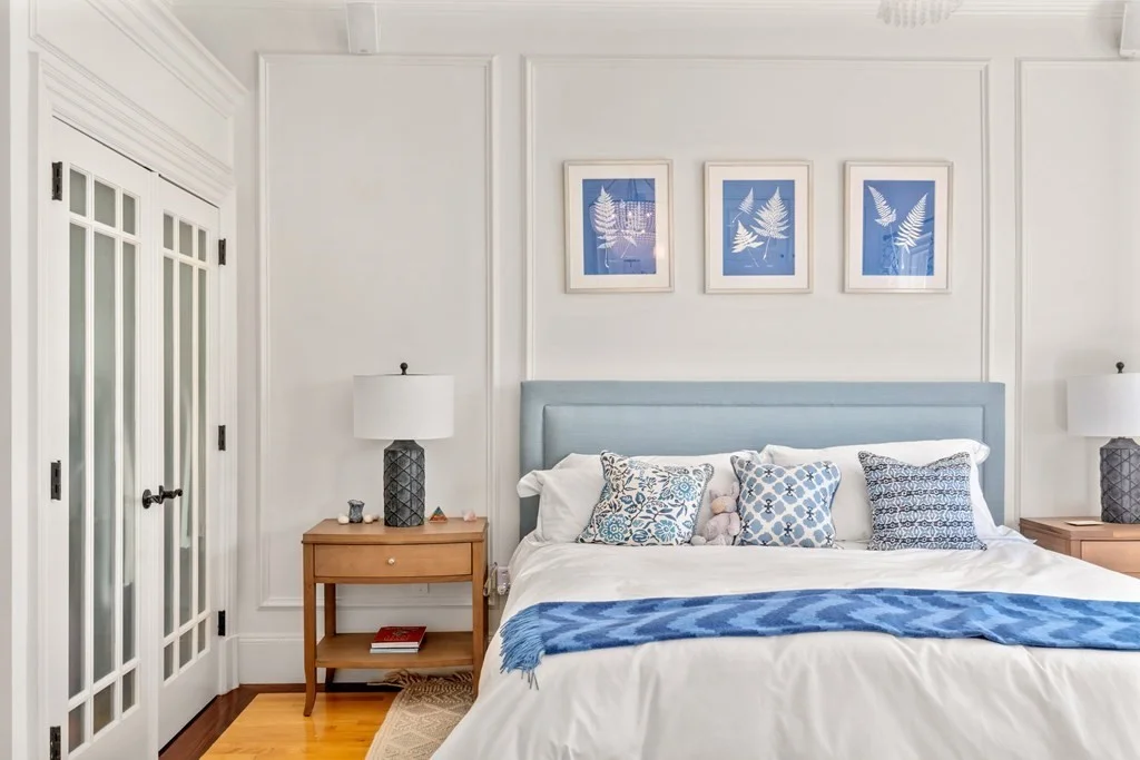 273 Commonwealth Ave, Back Bay