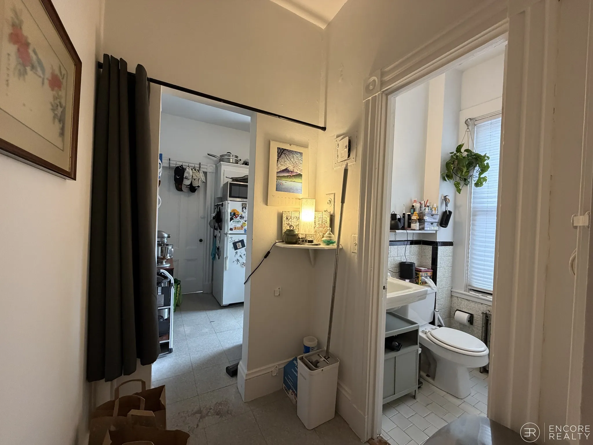 16 Davis Ave, Emerson Gardens