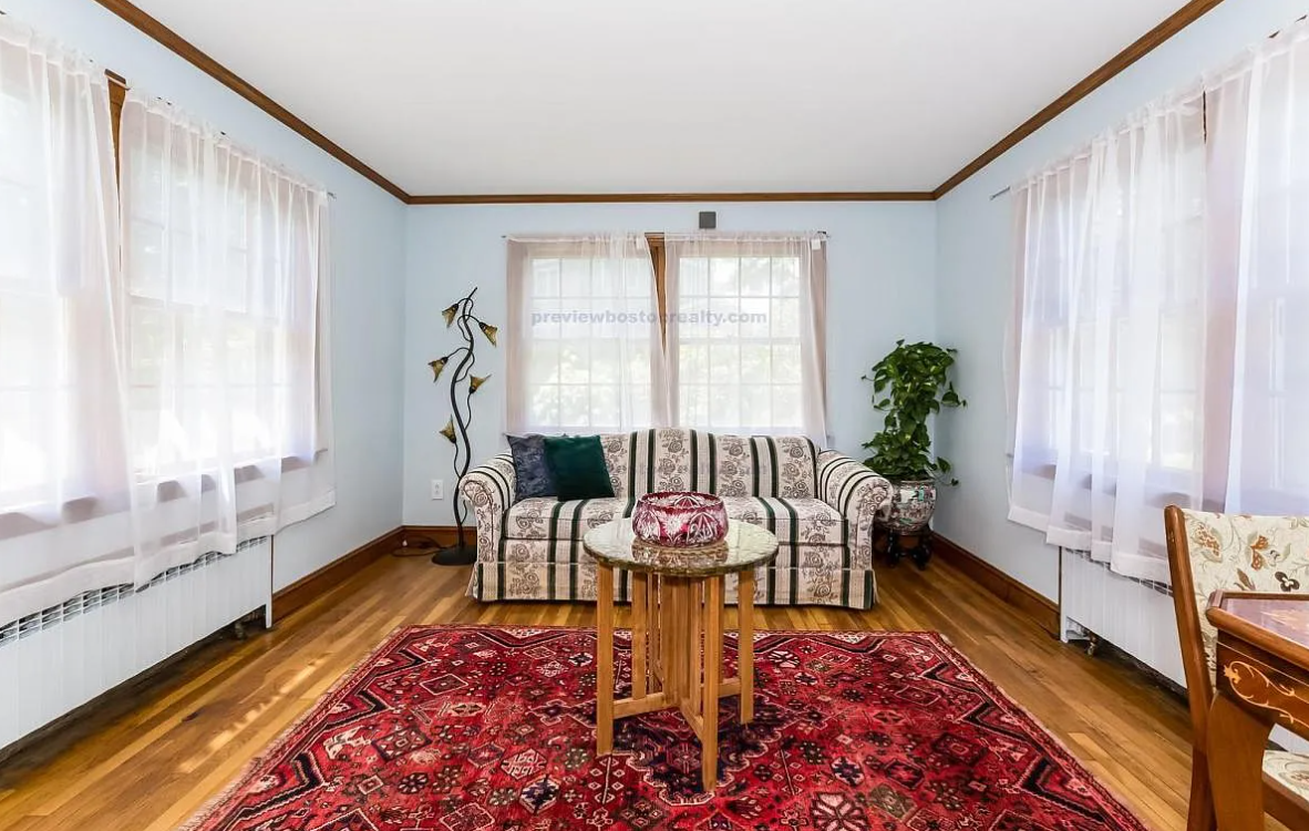 24 Bellamy St, Brighton