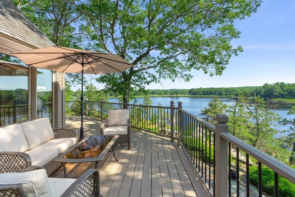 7 Pipers Quarry, Newburyport