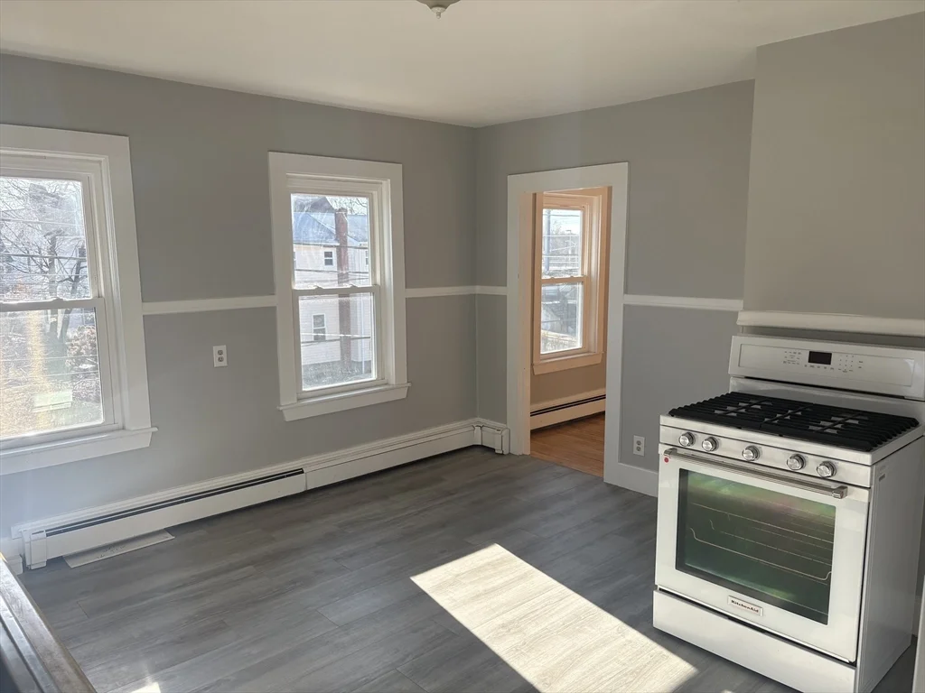 12 Capron St, Attleboro