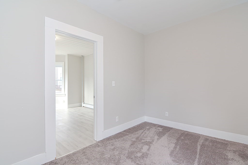 979 Dwight St, Holyoke