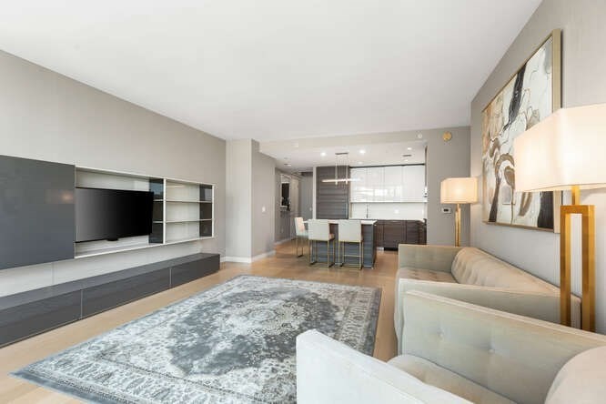 1 Franklin St, Midtown