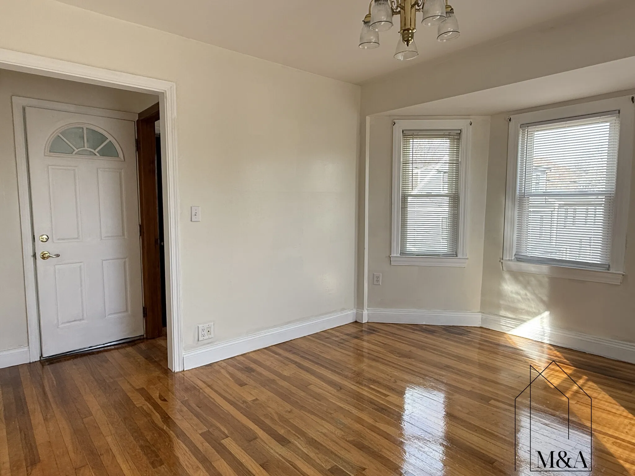 78 Glendower Rd, Roslindale