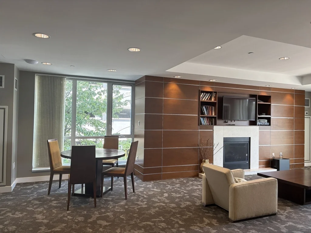 100 Station Landing, Wellington