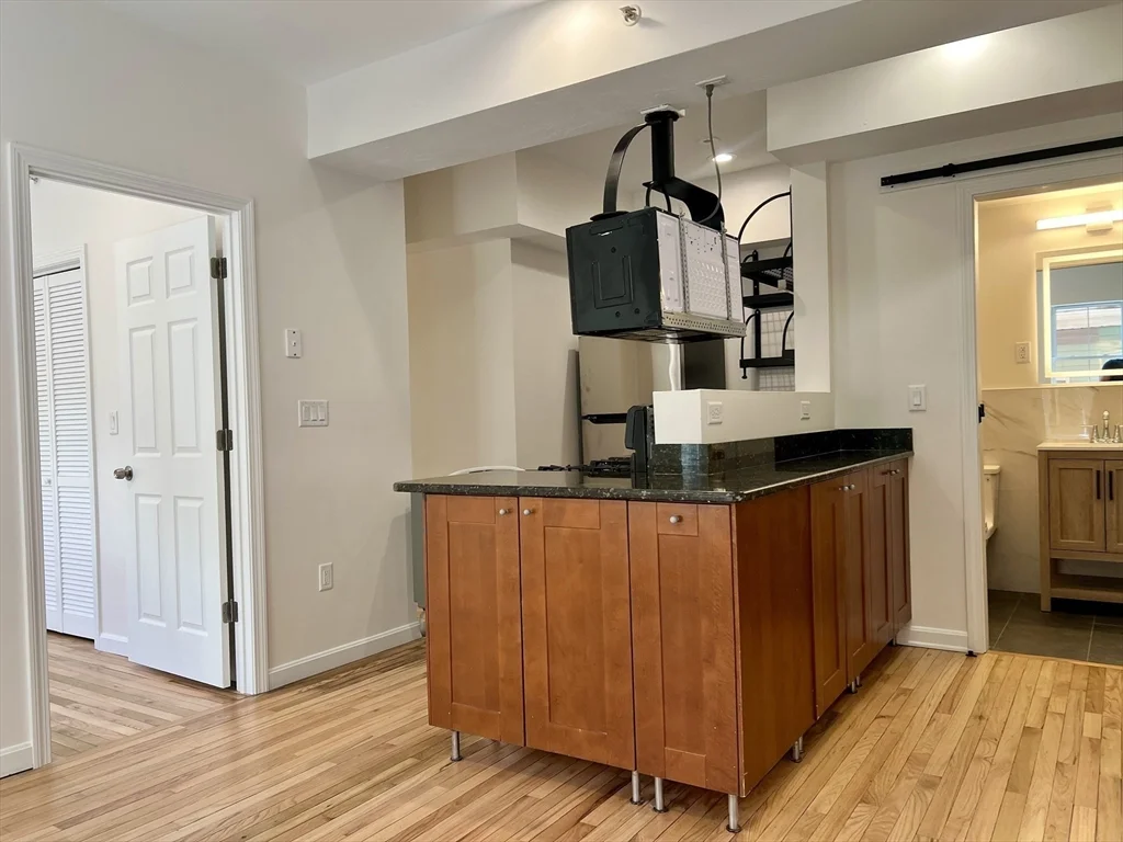 257 Pleasant St, Worcester