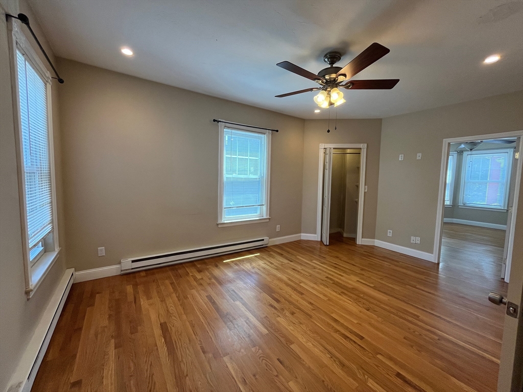 2 Woodville Park, Roxbury