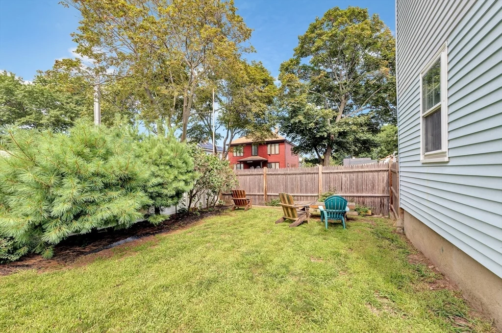 36 Marshall St, Winthrop Center