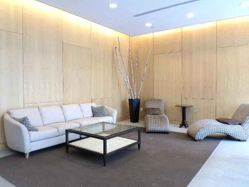 601 Albany St, South End