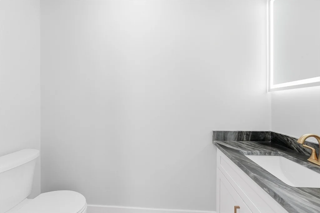 4 Barrows Rd, Worcester