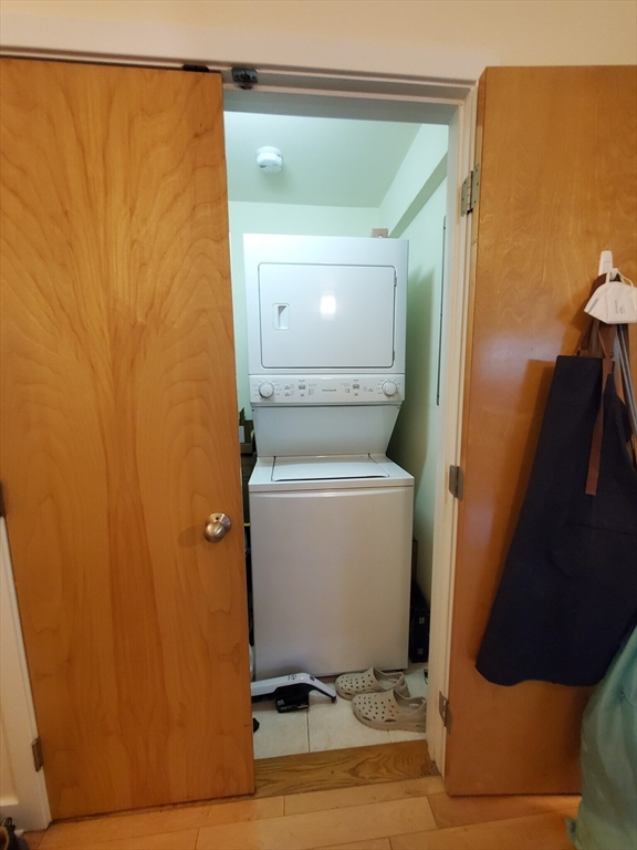 24 Bay State Rd, West Cambridge