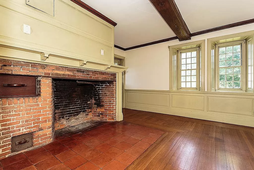 350 Riverside Ave, Medford