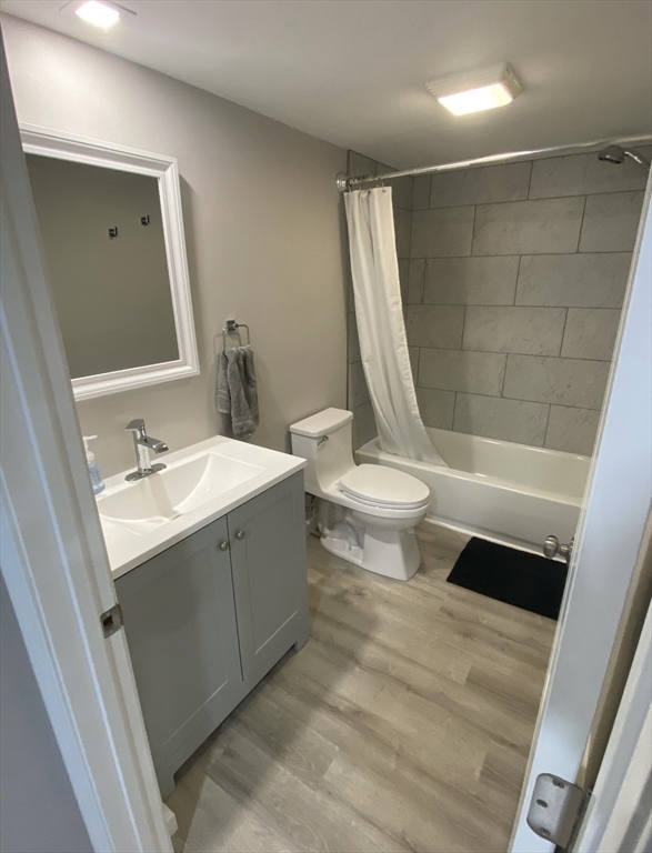 45 Bay State Rd, Rehoboth