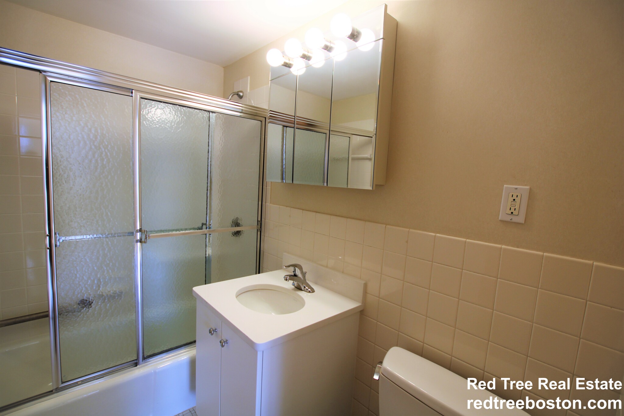 35 Vernon St, Coolidge Corner