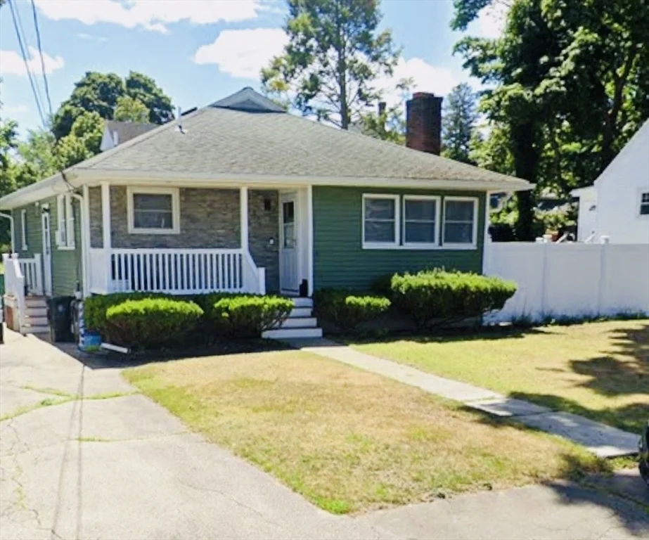 43 Frankton Ave, Brockton