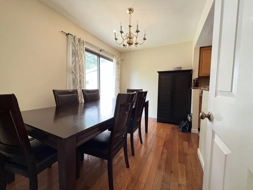 92 Fifer Ln, Lexington