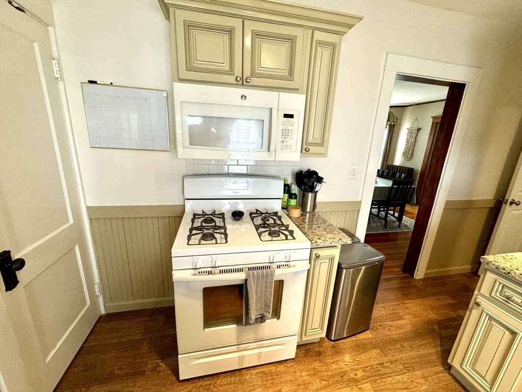 8 Kahler Ave, Milton