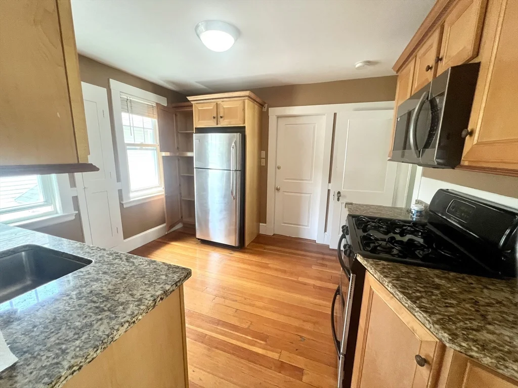 7 Summer St, West Roxbury