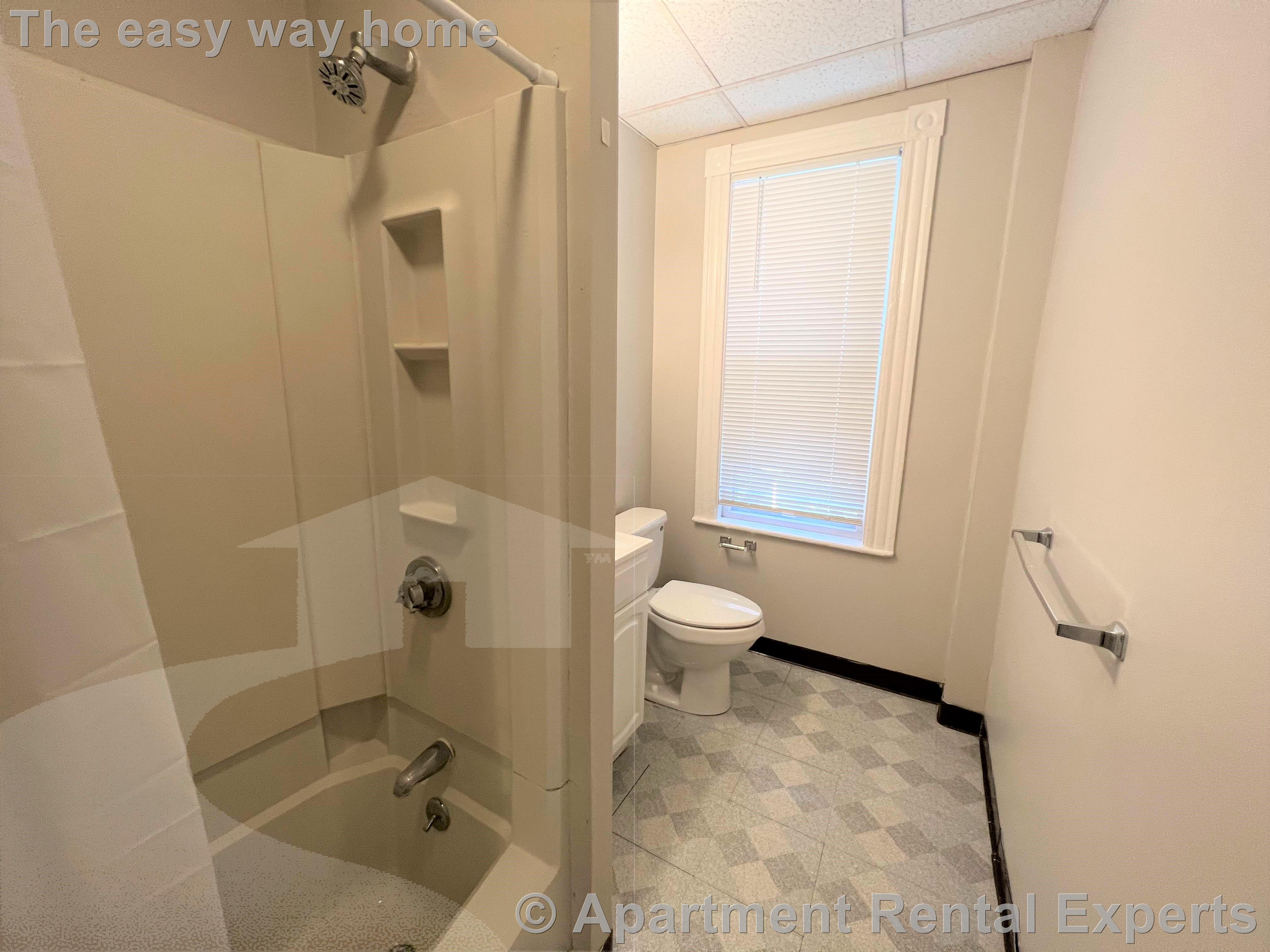 12 Pleasant St, Central Square