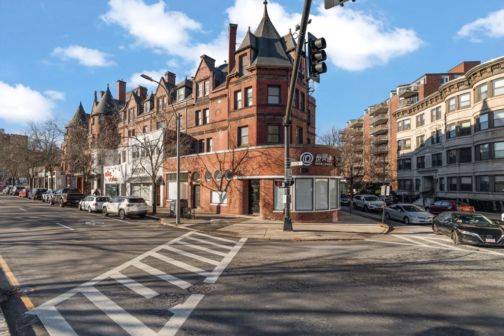 1396 Beacon St, Coolidge Corner